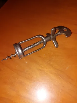 Sacacorchos antiguo hélice francés