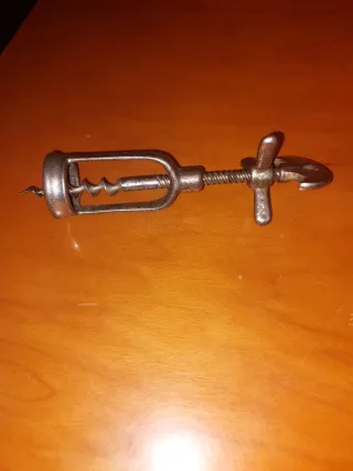 Sacacorchos antiguo hélice francés