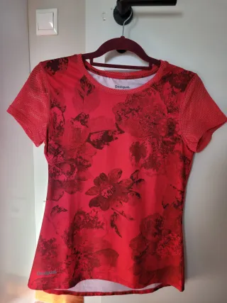 Camiseta Desigual Estampado Floral Roja