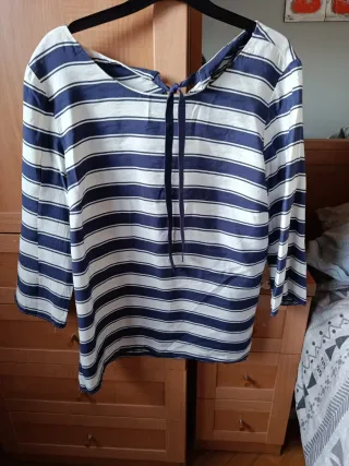 Blusa Rayas Azul y Blanco