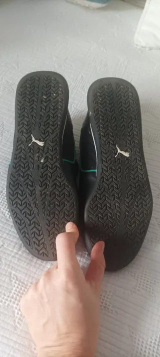 Zapatillas Puma chico Petronas AMG negras