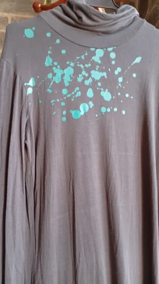 Vestido Skunfunk gris con detalles turquesa