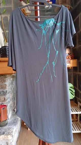 Vestido Skunfunk gris con detalles turquesa