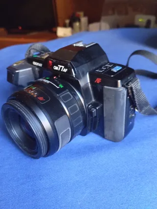 Cámara Olympus OM77AF Analógica