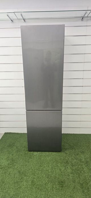 Nevera gris Liebherr