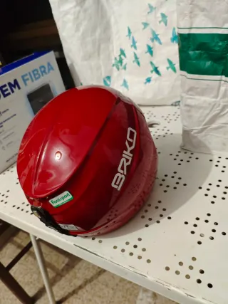 Casco sci BRIKO rosso
