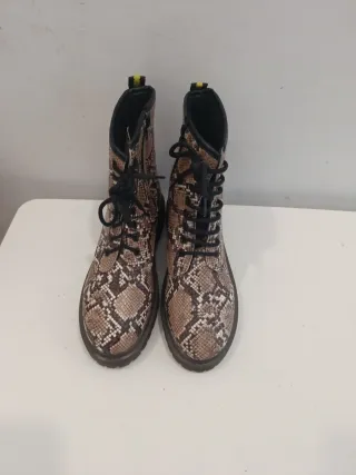 Botas de serpiente