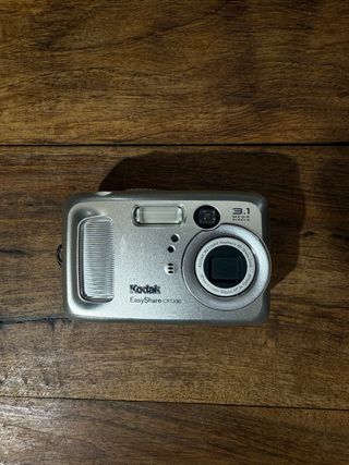 Cámara Kodak EasyShare CX7330 Plata
