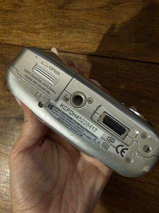 Cámara Kodak EasyShare CX7330 Plata