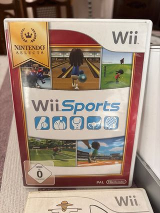 Consola Nintendo Wii + 2 Giochi e 2 Comandi