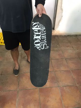 Skate Board Negro con Diseño Blanco