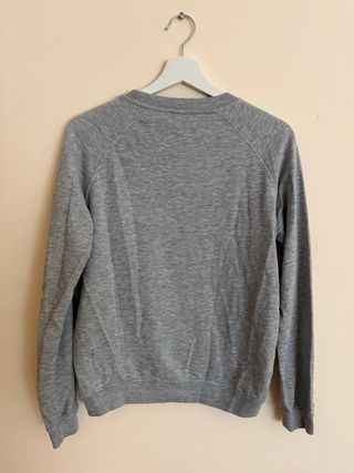 Sudadera gris