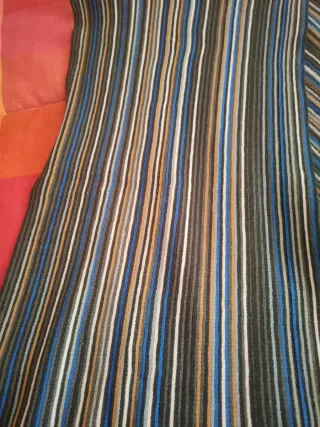 Bufanda de rayas gris azul blanca y marrón