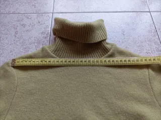 Jersey lana mujer cuello vuelto verde oliva