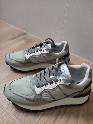 Sneakers sportive Corina verde e bianco