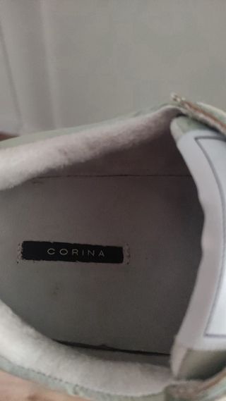 Sneakers sportive Corina verde e bianco