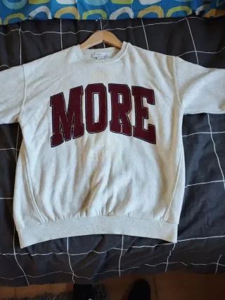 Sudadera Bershka NOW MORE Talla 10-12 years