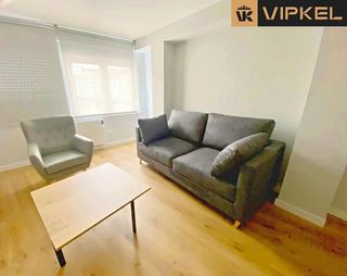 Piso en alquiler en Os Mallos - San Cristóbal en Coruña (A)