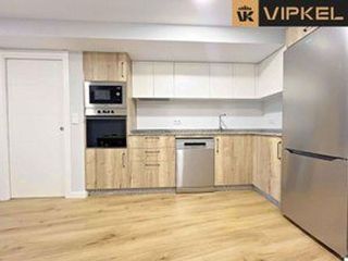 Piso en alquiler en Os Mallos - San Cristóbal en Coruña (A)