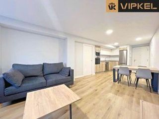 Piso en alquiler en Os Mallos - San Cristóbal en Coruña (A)