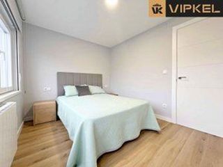 Piso en alquiler en Os Mallos - San Cristóbal en Coruña (A)