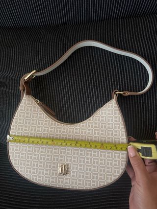 Bolso Tommy Hilfiger Monogram Beige