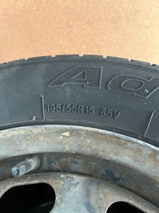 4 cubiertas 195/55/15 85V medio uso