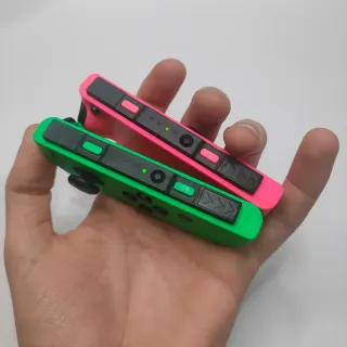 Nintendo Switch Joy-Con Rosa e Verde