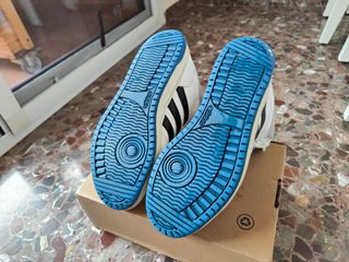 Adidas Hoops VS Mid Blancas Negras Talla 40.5