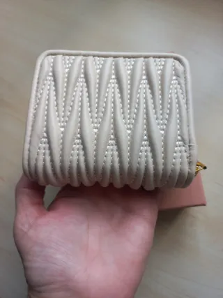 Portafoglio Miu Miu donna beige nuovo