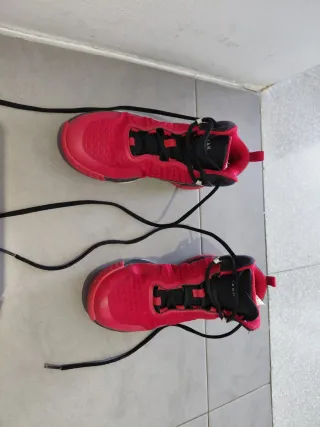 Zapatillas Baloncesto Talla 36