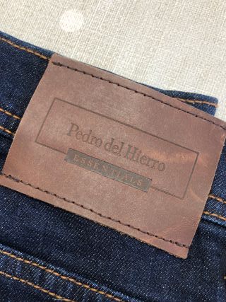 Pantalón vaquero Pedro del Hierro nuevo pantalones