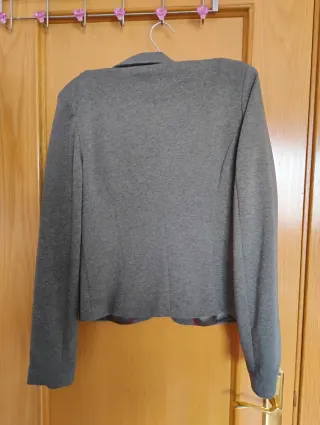 Americana corta gris