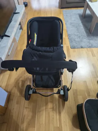 Silla de paseo bebé casi nueva