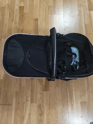 Silla de paseo bebé casi nueva