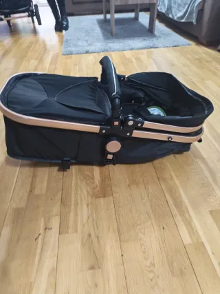 Silla de paseo bebé casi nueva