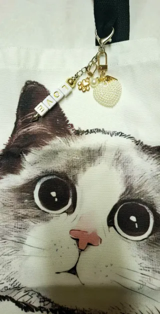 Borsa tessuto con portachiavi gatto