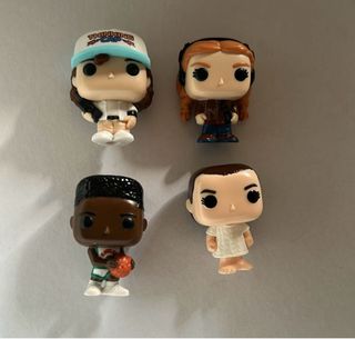 Lote Funkos Kinder Stranger Things