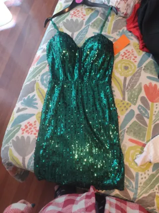 Vestido verde lentejuelas