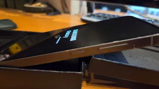 Samsung Galaxy S24 FE 128 GB grigio + Custodia verde