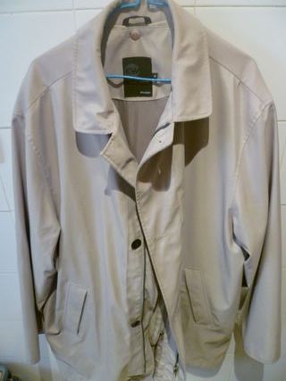 Gabardina Easy Wear Hombre. Talla 52