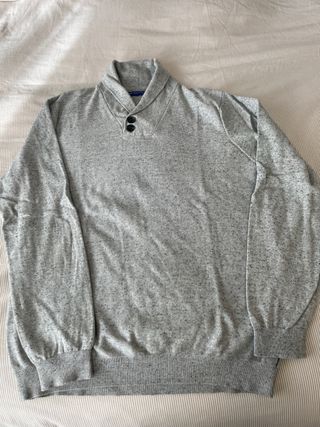Jersey hombre cuello chal gris