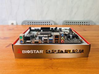 Placa Base Biostar B560M HP