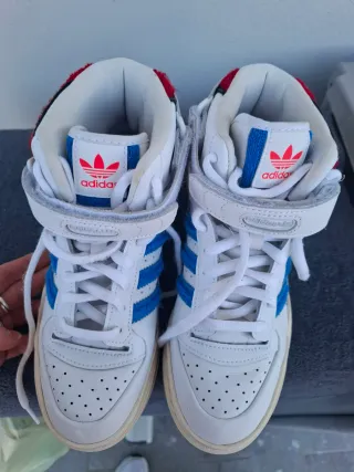 Stivaletti Adidas bianchi e blu taglia 37