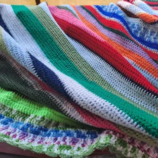 Manta grande tejida a mano