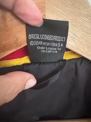 Chaqueta Ferrari Roja y Negra