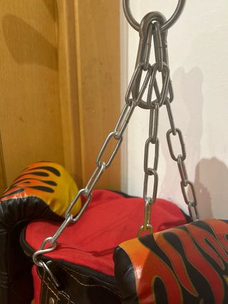 Saco de boxeo y guantes niño