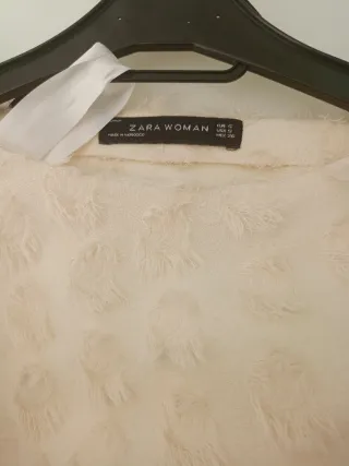 Conjunto blusa y pantalón beige