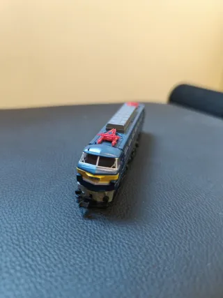 Locomotora 251 RENFE escala N