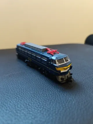 Locomotora 251 RENFE escala N